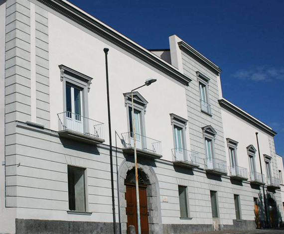 villa avellino pozzuoli