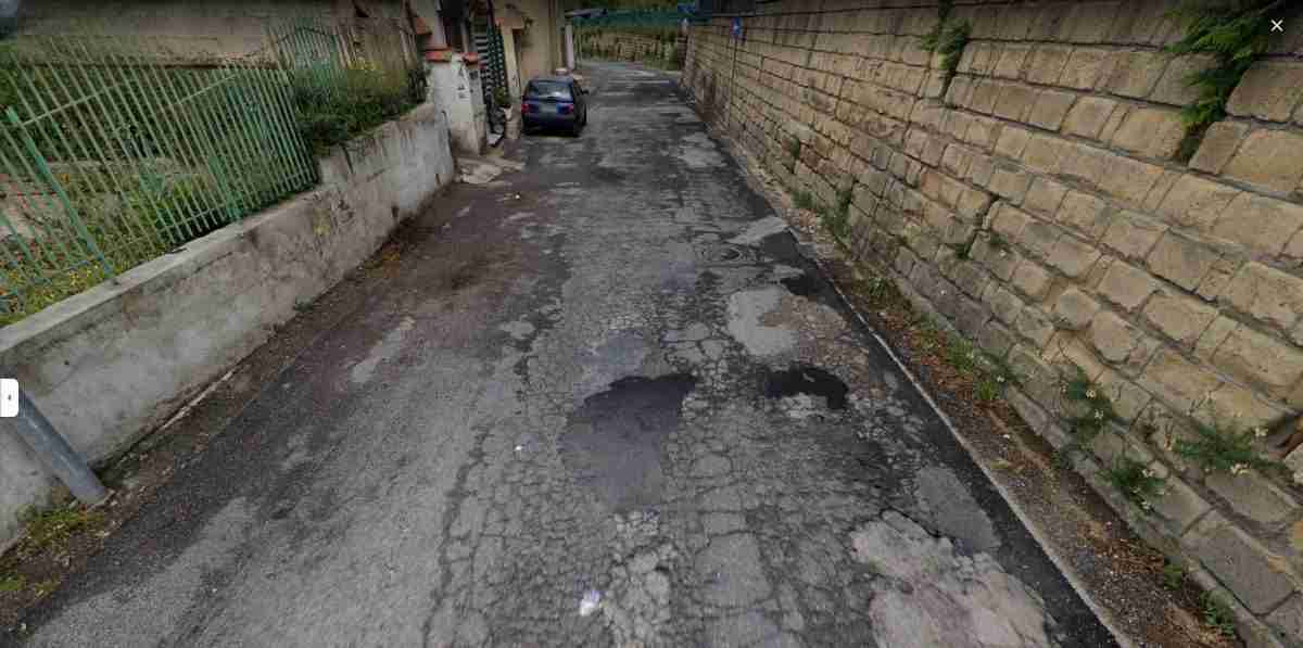 via vecchia luciano pozzuoli dissestata pozzuolimania